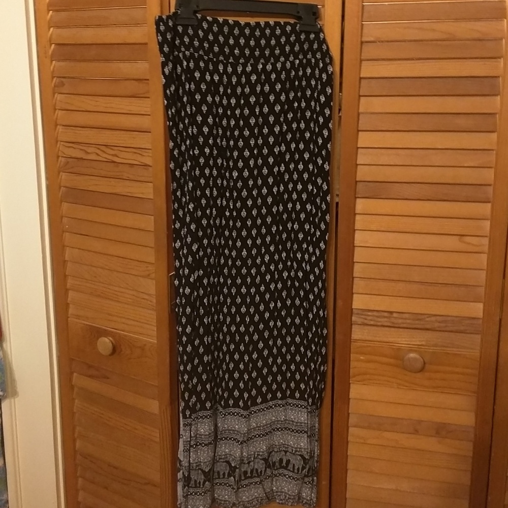 Maxi skirt